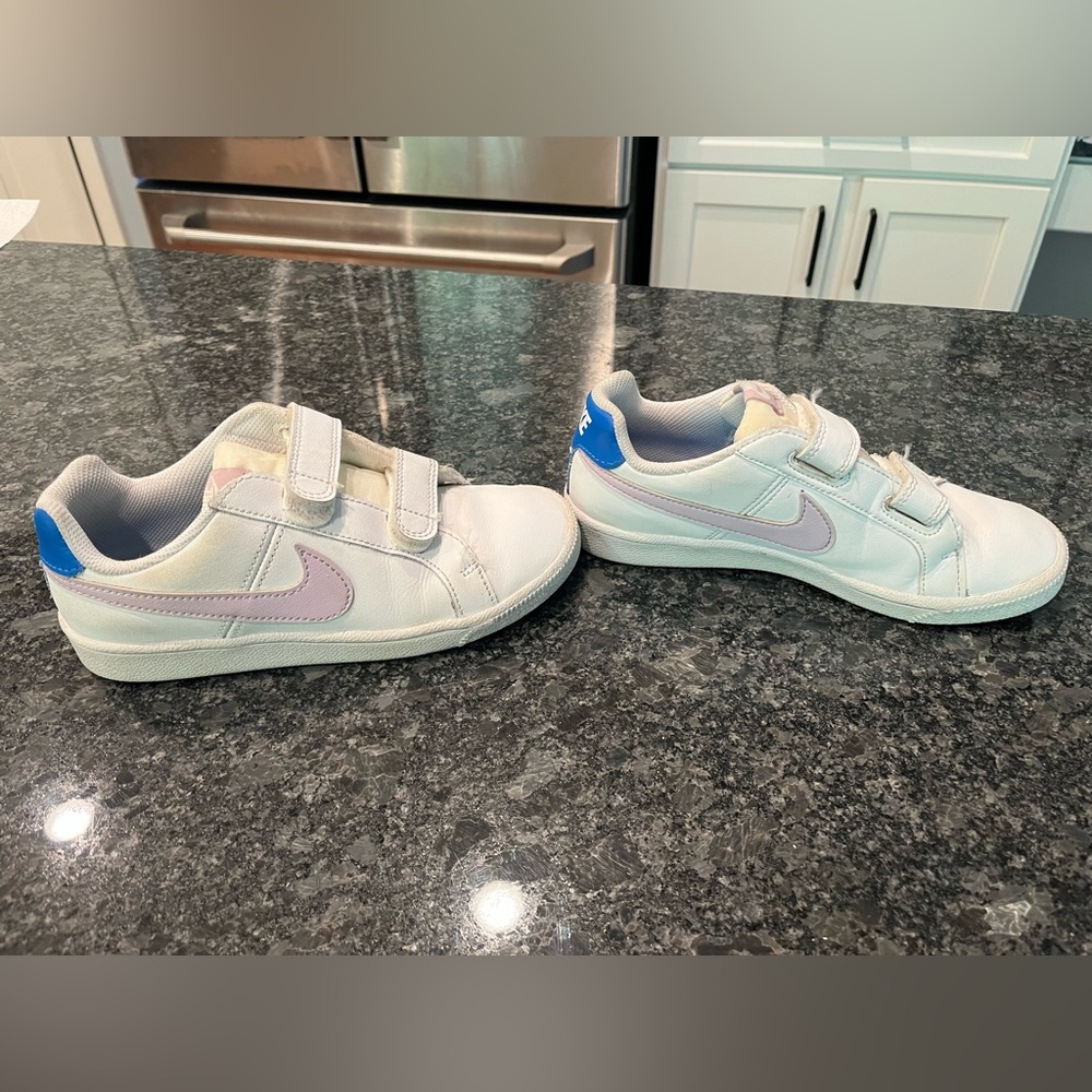 Nike Kids' Court Royale Sneaker. Size 2Y